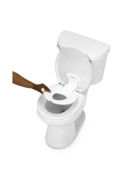 Réducteur de toilettes avec Fixation adhésive de Ingenuity™